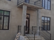 Satılır 5 otaqlı 240 m2 həyət evi Binə