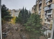 Satılır 3 otaqlı 88 m2 köhnə tikili Gənclik m.