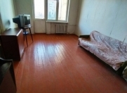 Satılır 5 otaqlı 130 m2 köhnə tikili Xalqlar Dostluğu m.