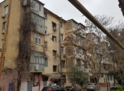 Satılır 1 otaqlı 39 m2 köhnə tikili İnşaatçılar m.