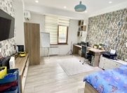 Satılır 4 otaqlı 140 m2 yeni tikili Səbail r.