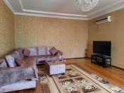 Satılır 4 otaqlı 132 m2 həyət evi Binə