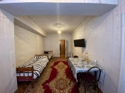 İcarəyə verilir 3 otaqlı 80 m2 köhnə tikili Gənclik m.