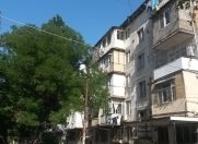 Satılır 2 otaqlı 50 m2 köhnə tikili 3 mkr