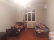 Satılır 3 otaqlı 85 m2 köhnə tikili 9 mkr