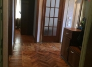 Satılır 4 otaqlı 80 m2 köhnə tikili Qara Qarayev m.