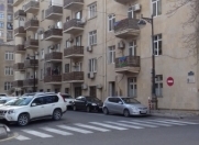 Satılır 3 otaqlı 55 m2 köhnə tikili İçəri Şəhər m.