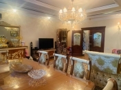 Satılır 3 otaqlı 172 m2 yeni tikili Gənclik m.