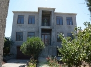 Satılır 9 otaqlı 430 m2 villa Masazır