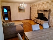 İcarəyə verilir 3 otaqlı 100 m2 köhnə tikili Nizami m.