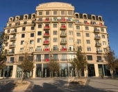 Satılır 4 otaqlı 150 m2 yeni tikili Ağ şəhər