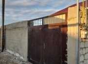 Satılır 3 otaqlı 80 m2 həyət evi Binə