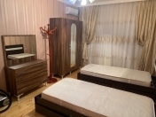 İcarəyə verilir 4 otaqlı 110 m2 köhnə tikili Yeni Yasamal