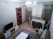 İcarəyə verilir 2 otaqlı 52 m2 köhnə tikili Heydər Məscidi