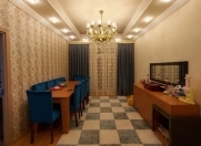 Satılır 3 otaqlı 70 m2 köhnə tikili Qara Qarayev m.