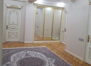 Satılır 4 otaqlı 170 m2 yeni tikili 8 mkr