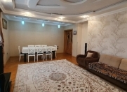 Satılır 4 otaqlı 165 m2 yeni tikili Qara Qarayev m.