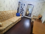 İcarəyə verilir 2 otaqlı 40 m2 köhnə tikili Heydər Əliyev Mərkəzi