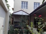 Satılır 5 otaqlı 200 m2 həyət evi Quba