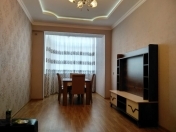 İcarəyə verilir 3 otaqlı 90 m2 yeni tikili Həzi Aslanov m.