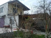 Satılır 2 otaqlı 80 m2 həyət evi Saray