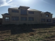 Satılır 12 otaqlı 600 m2 həyət evi Binə