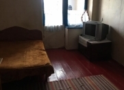 İcarəyə verilir 1 otaqlı 18 m2 köhnə tikili Qara Qarayev m.