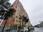 Satılır 1 otaqlı 64 m2 yeni tikili Qara Qarayev m.