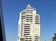 Satılır 4 otaqlı 250 m2 yeni tikili 20 yanvar m.