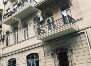 İcarəyə verilir 1 otaqlı 40 m2 köhnə tikili Qış parkı