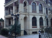 Satılır 10 otaqlı 600 m2 obyekt Zığ