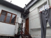 Satılır 3 otaqlı 75 m2 həyət evi Nizami m.