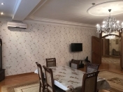 İcarəyə verilir 4 otaqlı 240 m2 yeni tikili 6-cı parallel