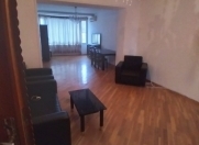 İcarəyə verilir 4 otaqlı 120 m2 köhnə tikili Elmlər Akademiyası m.