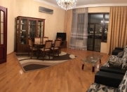 Satılır 3 otaqlı 148 m2 yeni tikili Sahil m.