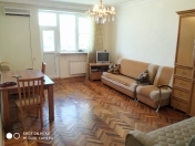 İcarəyə verilir 2 otaqlı 60 m2 köhnə tikili Yasamal r.