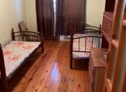 İcarəyə verilir 2 otaqlı 75 m2 köhnə tikili İnşaatçılar m.
