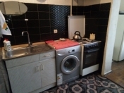 Satılır 2 otaqlı 65 m2 köhnə tikili 2 mkr