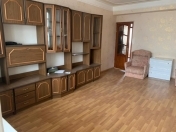 Satılır 3 otaqlı 90 m2 köhnə tikili Gənclik m.