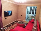 İcarəyə verilir 2 otaqlı 45 m2 köhnə tikili Elmlər Akademiyası m.