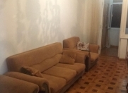 İcarəyə verilir 2 otaqlı 55 m2 köhnə tikili Şah İsmayıl Xətai m.