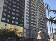 İcarəyə verilir 4 otaqlı 155 m2 yeni tikili Nizami m.