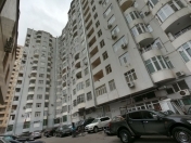 Satılır 3 otaqlı 101 m2 yeni tikili Nizami m.