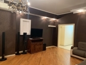 İcarəyə verilir 3 otaqlı 100 m2 yeni tikili Həzi Aslanov m.