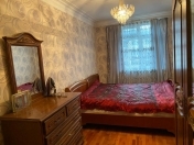 İcarəyə verilir 3 otaqlı 60 m2 köhnə tikili Gənclik m.