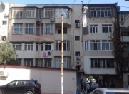 Satılır 4 otaqlı 130 m2 yeni tikili 4 mkr