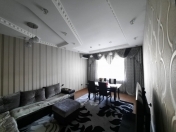 Satılır 3 otaqlı 78 m2 köhnə tikili Qara Qarayev m.