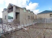 Satılır 5 otaqlı 330 m2 həyət evi Binə