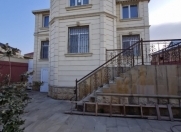Satılır 7 otaqlı 240 m2 villa Masazır