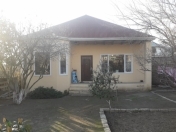 Satılır 3 otaqlı 155 m2 həyət evi Əmircan